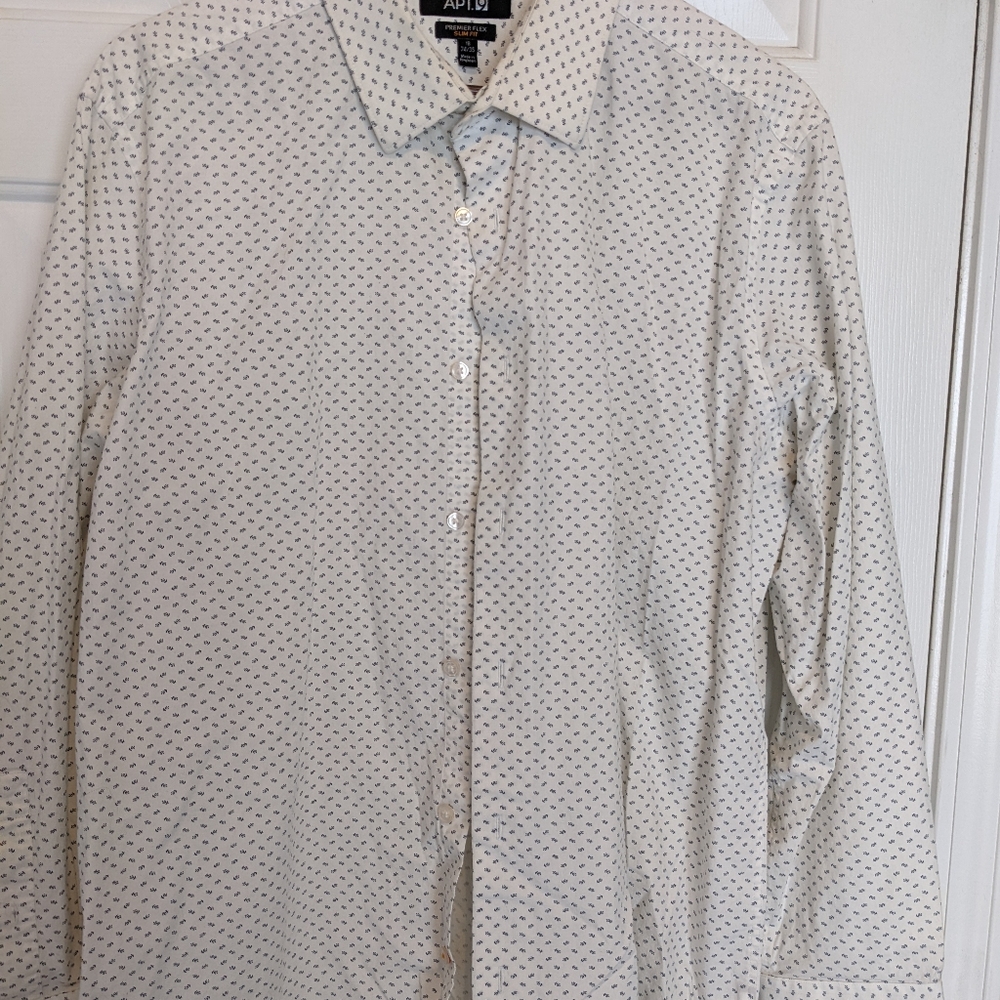 Men's button up Apt 9 brand slim fit 18 34/35